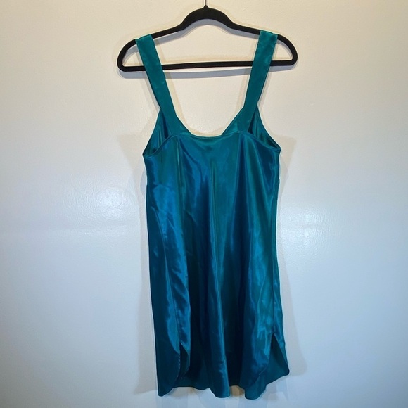 Adonna Satin Nightgown Size Medium USA Women's Color Blue - Picture 2 of 5